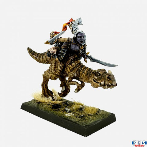 Reaper Mini Legends: RM30220 Female Dark Elf On Lizard